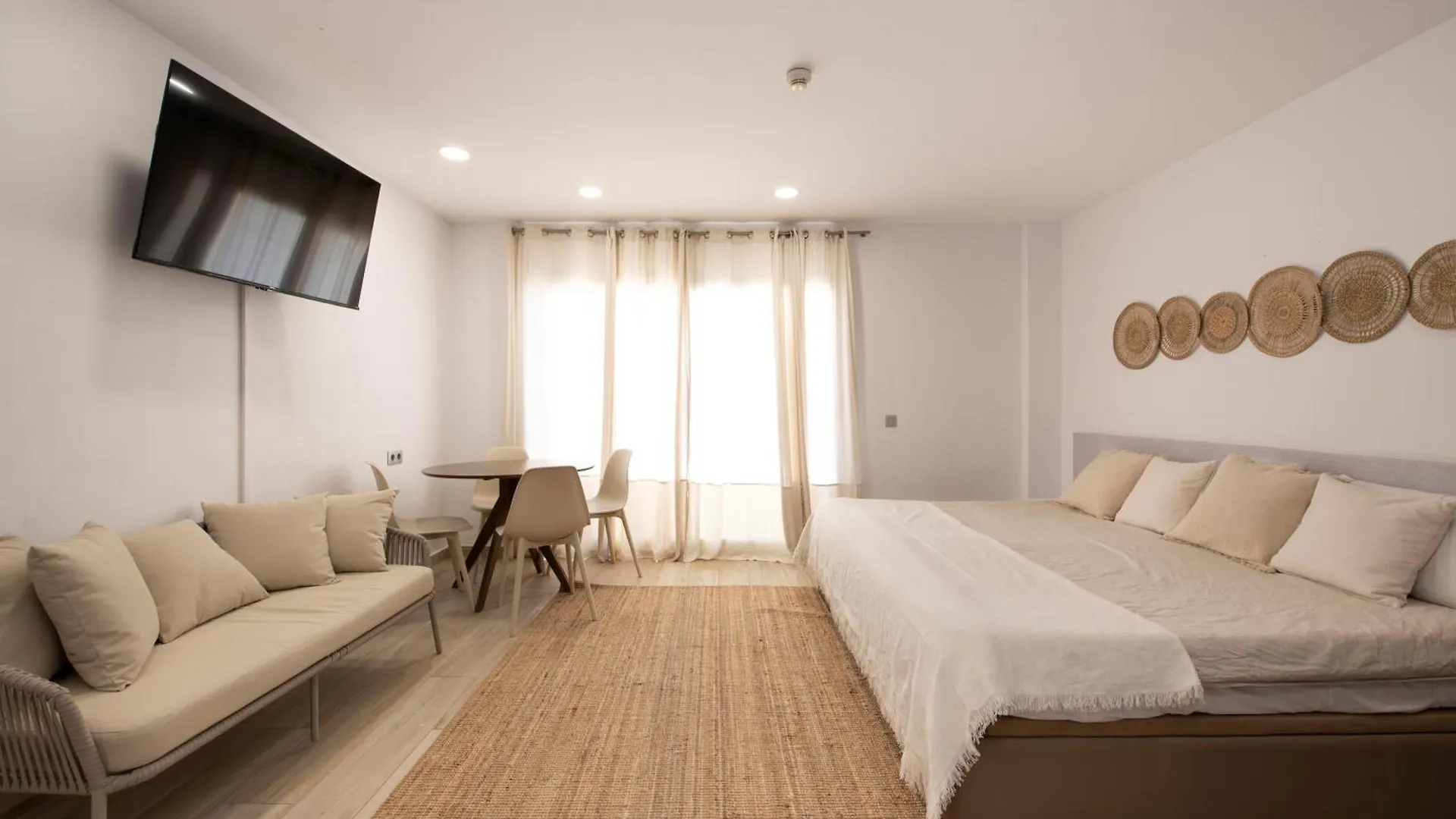 Aparthotel Centric Castelldefels