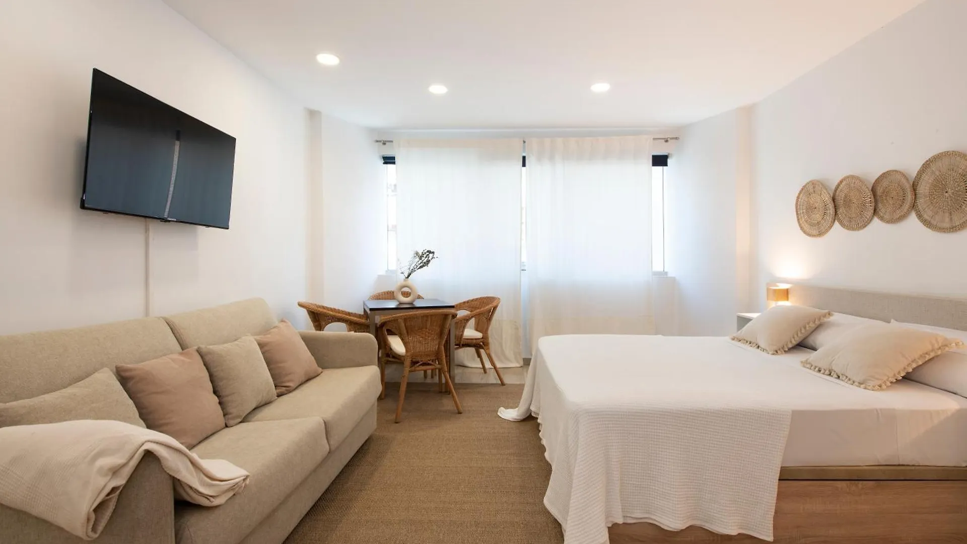 Aparthotel Centric Castelldefels